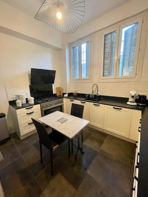La Belle Epoque, Climatisation, Emplacement Ideal Apartment การ์กาซอน ภายนอก รูปภาพ